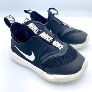❌SOLD❌ Nike Flex Runner Black Sneakers Size 7C